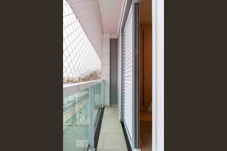 Casa à venda com 180m², 3 quartos e 2 vagas Casa à venda com 180m², 3 quartos e 2 vagasVaranda Suite 3