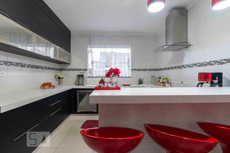 Casa à venda com 180m², 3 quartos e 2 vagas Casa à venda com 180m², 3 quartos e 2 vagasCozinha