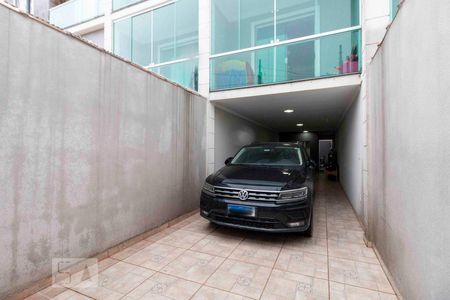 Casa à venda com 180m², 3 quartos e 2 vagas Casa à venda com 180m², 3 quartos e 2 vagasGaragem