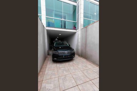 Casa à venda com 180m², 3 quartos e 2 vagas Casa à venda com 180m², 3 quartos e 2 vagasGaragem