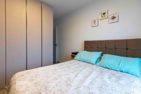 Casa à venda com 180m², 3 quartos e 2 vagas Casa à venda com 180m², 3 quartos e 2 vagasSuite 3