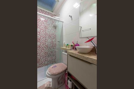 Casa à venda com 180m², 3 quartos e 2 vagas Casa à venda com 180m², 3 quartos e 2 vagasBanheiro Suite 1