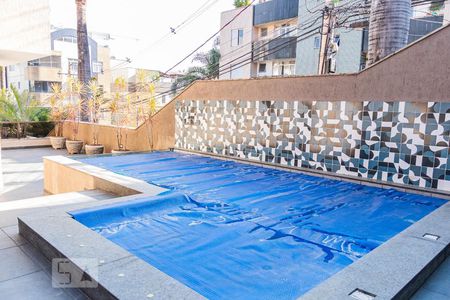 Casa à venda com 500m², 5 quartos e 4 vagas Casa à venda com 500m², 5 quartos e 4 vagasPiscina