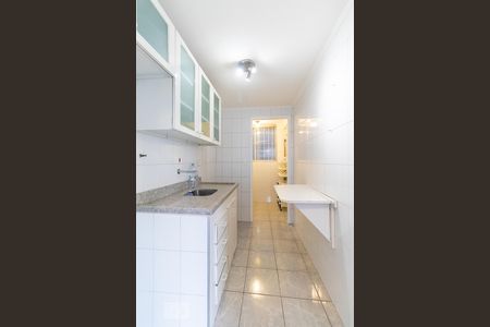 Cozinha de apartamento para alugar com 1 quarto, 35m² em Pinheiros, São Paulo