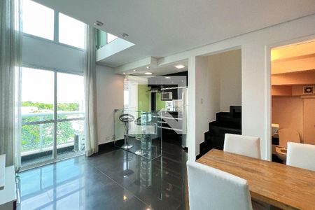 Sala de apartamento para alugar com 1 quarto, 45m² em Indianópolis, São Paulo