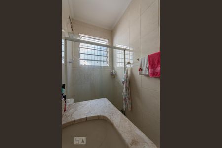 Casa à venda com 226m², 3 quartos e 4 vagasBanheiro da Suite