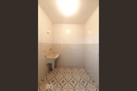 Casa de condomínio para alugar com 65m², 2 quartos e sem vaga Casa de condomínio para alugar com 65m², 2 quartos e sem vagaÁrea de Serviço