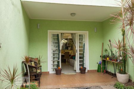 Casa para alugar com 140m², 2 quartos e 1 vagaFachada