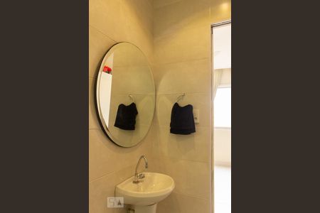 Casa para alugar com 140m², 2 quartos e 1 vagaDetalhe do banheiro da suíte 1