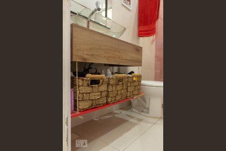 Casa para alugar com 140m², 2 quartos e 1 vagaDetalhe do banheiro da suíte 2