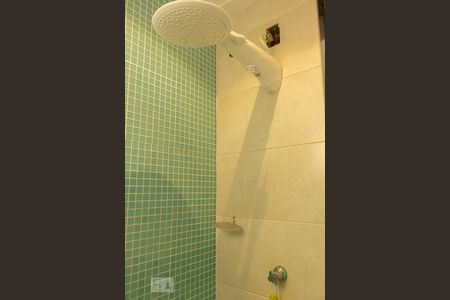 Casa para alugar com 140m², 2 quartos e 1 vagaDetalhe do banheiro da suíte 1