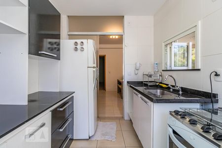 Apartamento para alugar com 72m², 2 quartos e 2 vagasCozinha