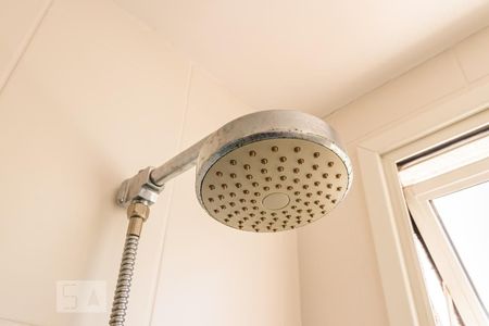 Apartamento para alugar com 72m², 2 quartos e 2 vagasDetalhe do Banheiro da Suíte