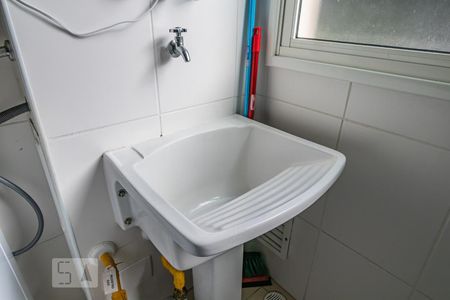 Apartamento para alugar com 72m², 2 quartos e 2 vagasDetalhe da Área de Serviço