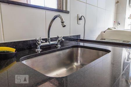 Apartamento para alugar com 72m², 2 quartos e 2 vagasDetalhe da Cozinha