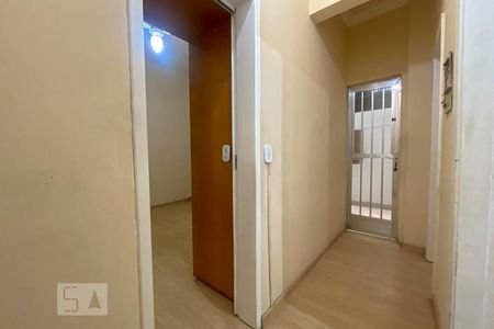 Corredor de apartamento à venda com 2 quartos, 70m² em Bonsucesso, Rio de Janeiro