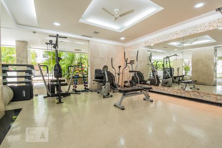 Apartamento à venda com 130m², 3 quartos e 1 vagaÁrea Comum - Academia