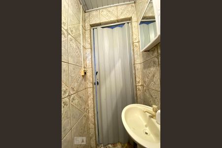 Casa à venda com 200m², 3 quartos e 2 vagasLavabo