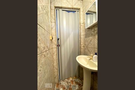Casa à venda com 200m², 3 quartos e 2 vagasLavabo