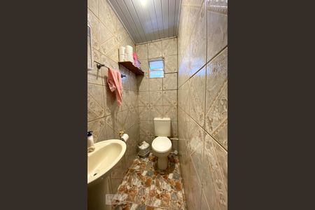 Casa à venda com 200m², 3 quartos e 2 vagasLavabo
