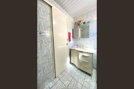 Casa à venda com 200m², 3 quartos e 2 vagasBanheiro 2