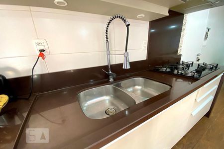 Casa à venda com 180m², 3 quartos e 2 vagasCozinha