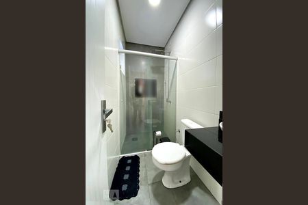 Casa à venda com 180m², 3 quartos e 2 vagasBanheiro 2