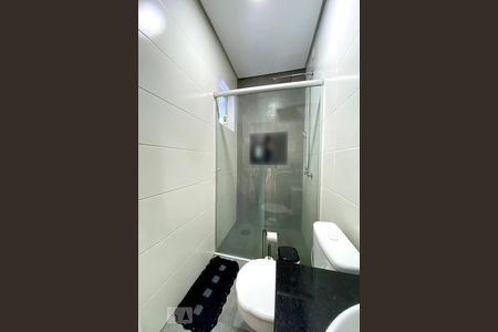 Casa à venda com 180m², 3 quartos e 2 vagasBanheiro 2