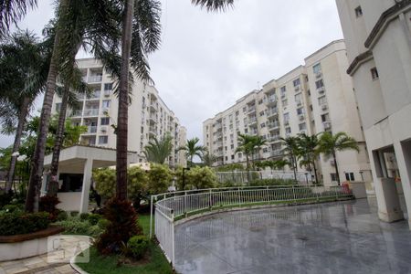 Apartamento à venda com 60m², 2 quartos e 1 vaga Apartamento à venda com 60m², 2 quartos e 1 vagaFachada