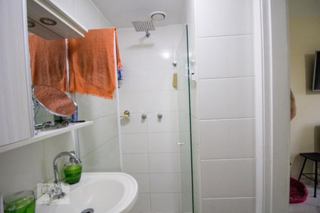 Apartamento à venda com 60m², 2 quartos e 1 vaga Apartamento à venda com 60m², 2 quartos e 1 vagaBanheiro da Suíte