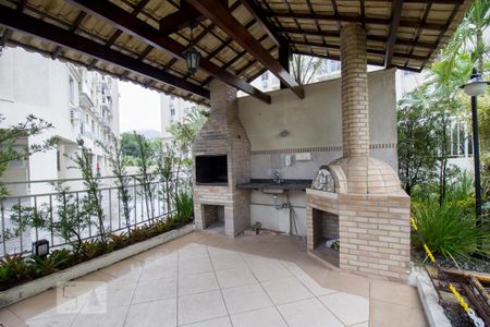 Apartamento à venda com 60m², 2 quartos e 1 vaga Apartamento à venda com 60m², 2 quartos e 1 vagaÁrea comum - Churrasqueiraq