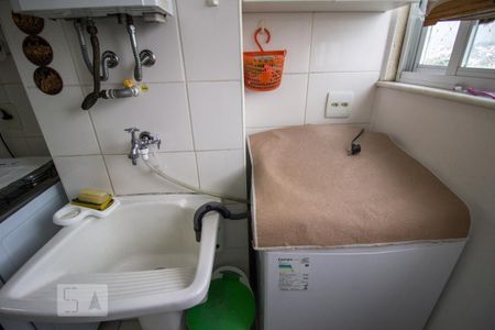 Apartamento à venda com 60m², 2 quartos e 1 vaga Apartamento à venda com 60m², 2 quartos e 1 vagaÁrea de Serviço