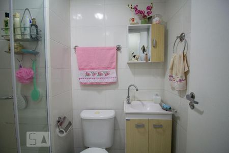 Apartamento à venda com 60m², 2 quartos e 1 vaga Apartamento à venda com 60m², 2 quartos e 1 vagaBanheiro Social