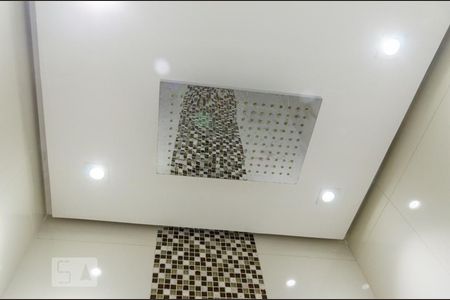 Apartamento à venda com 82m², 2 quartos e 1 vagaBanheiro da suíte