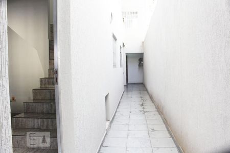Casa à venda com 190m², 4 quartos e 1 vaga Casa à venda com 190m², 4 quartos e 1 vagaCorredor