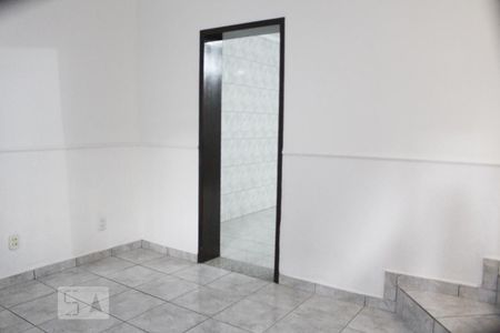 Casa à venda com 190m², 4 quartos e 1 vaga Casa à venda com 190m², 4 quartos e 1 vagaSala