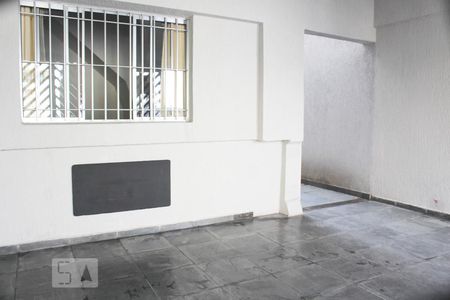 Casa à venda com 190m², 4 quartos e 1 vaga Casa à venda com 190m², 4 quartos e 1 vagaGaragem