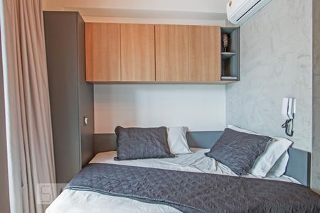 Cama Casal de kitnet/studio à venda com 1 quarto, 22m² em Jardim das Acácias, São Paulo