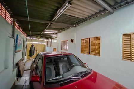 Casa à venda com 220m², 3 quartos e 2 vagasGaragem