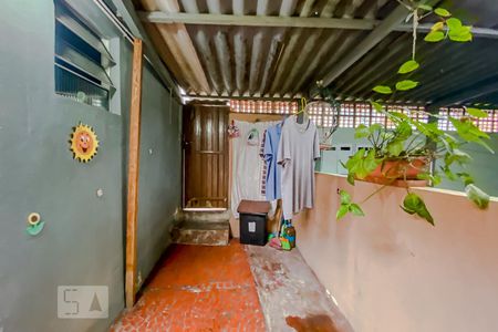 Casa à venda com 220m², 3 quartos e 2 vagasQuintal