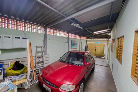 Casa à venda com 220m², 3 quartos e 2 vagasGaragem