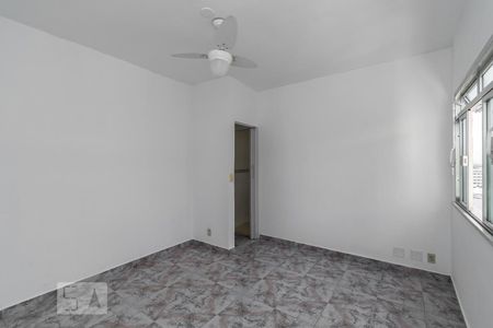 Quarto de apartamento para alugar com 1 quarto, 100m² em Olaria, Rio de Janeiro
