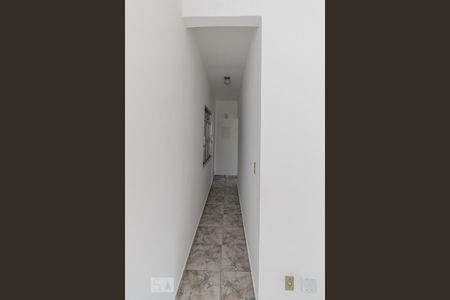 Sala - Corredor de apartamento para alugar com 1 quarto, 100m² em Olaria, Rio de Janeiro