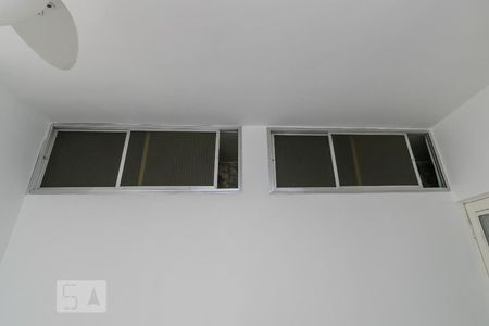 Sala - Armários de apartamento para alugar com 1 quarto, 100m² em Olaria, Rio de Janeiro