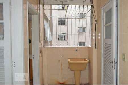 Apartamento à venda com 103m², 3 quartos e 1 vagaÁrea de Serviço