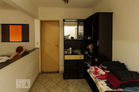 Sala de casa para alugar com 4 quartos, 173m² em Vila Tolstoi, São Paulo