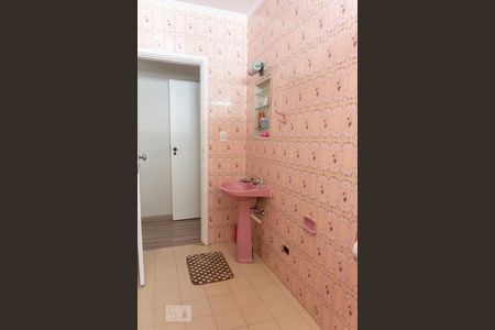 Casa à venda com 200m², 4 quartos e 4 vagasQuarto 3 - suite