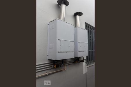 Casa à venda com 200m², 4 quartos e 4 vagasAquecedor