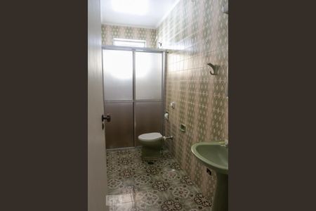 Casa à venda com 200m², 4 quartos e 4 vagasBanheiro Social