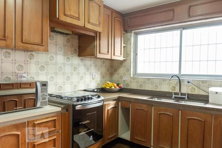 Casa à venda com 200m², 4 quartos e 4 vagasCozinha